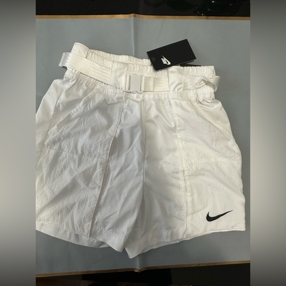 Nike Women's Athletic White Shorts - Picture 4 of 4